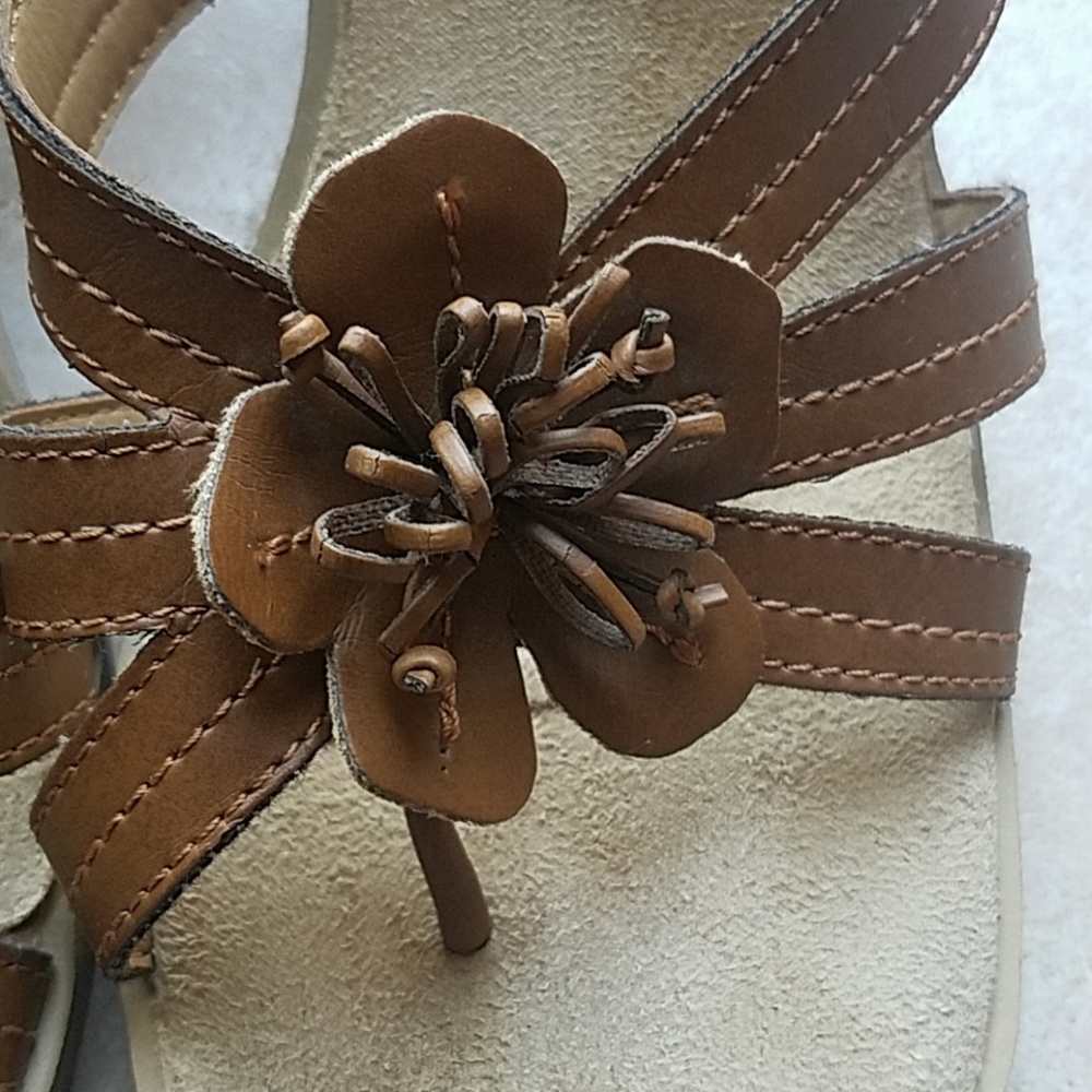 Hotcakes flower front sandals size 10 - Picture 4 of 6